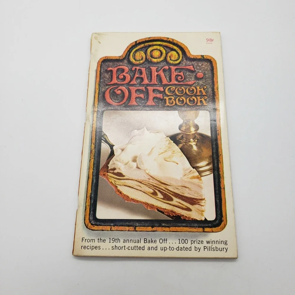 1968 Pillsbury 19th Annual Bake Off 100 Recipes Cookbook Vintage Great Condition